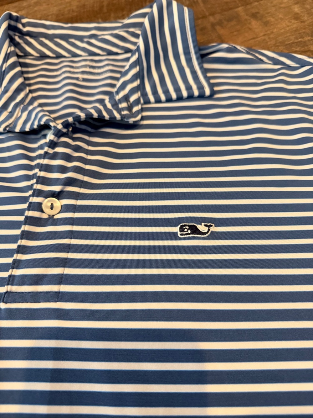 Vineyard Vines Performance Polo Shirt Men’s Small Blue White Striped Whale Logo - Picture 2 of 4